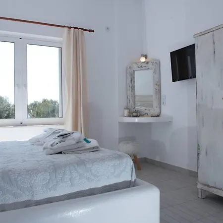 Nemesis Paleochora Apartman *